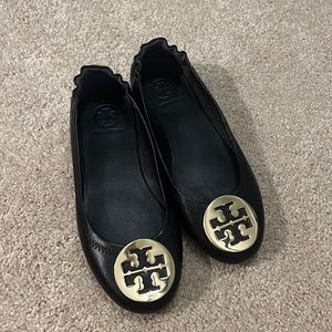 Like new Tory Burch Minnie travel flats, size 6